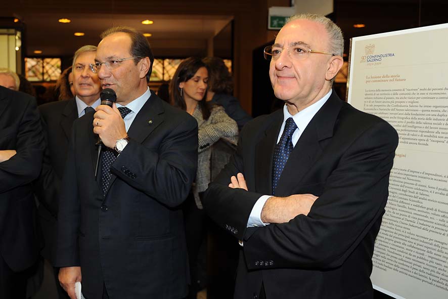   I 90 anni di Confindustria Salerno: Il Sindaco De Luca inaugura la mostra Le Imprese: Storie e Immagini". 3 dicembre 2009
