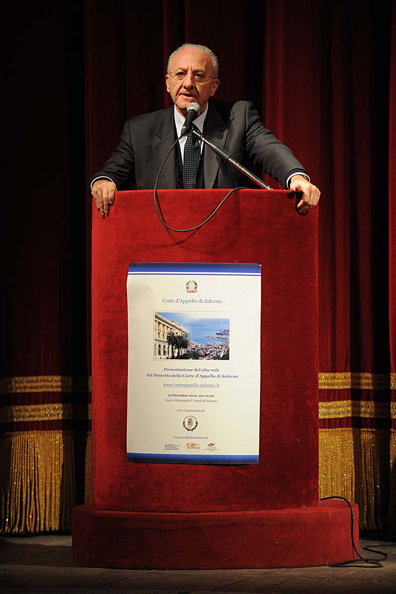   Il Sindaco De Luca alla presentazione del sito web del Distretto della Corte d'Appello di Salerno. Salerno, 12 Dicembre 2012
