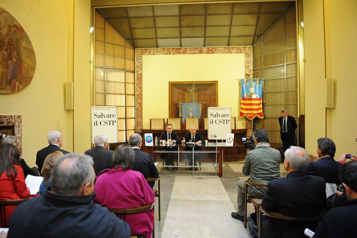   Le cinque proposte del Comune di Salerno per salvare il Cstp. Conferenza stampa a Palazzo di Citta', 10 aprile 2012
