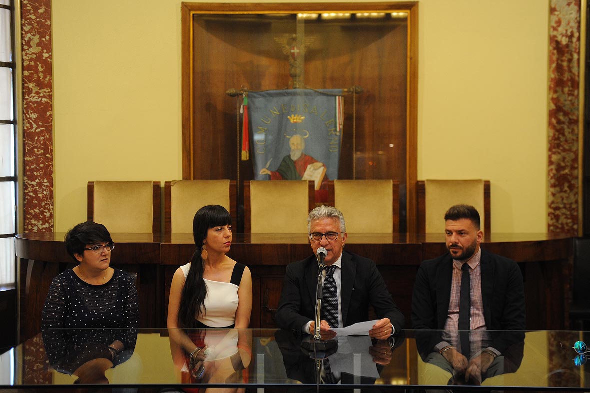   Al Teatro Ghirelli "Oltre lo sguardo"
