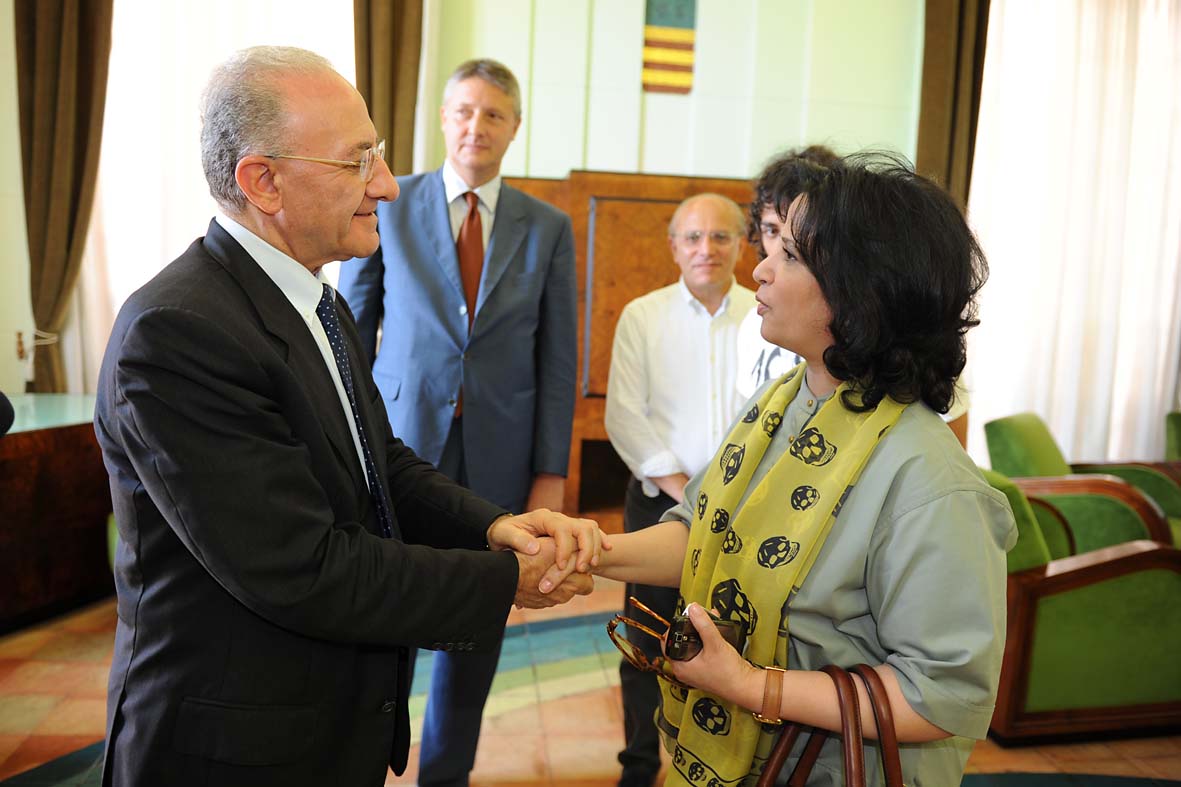   Il Sindaco De Luca riceve il Ministro della Cultura del Bahrain. Salerno, 22 luglio 2010
