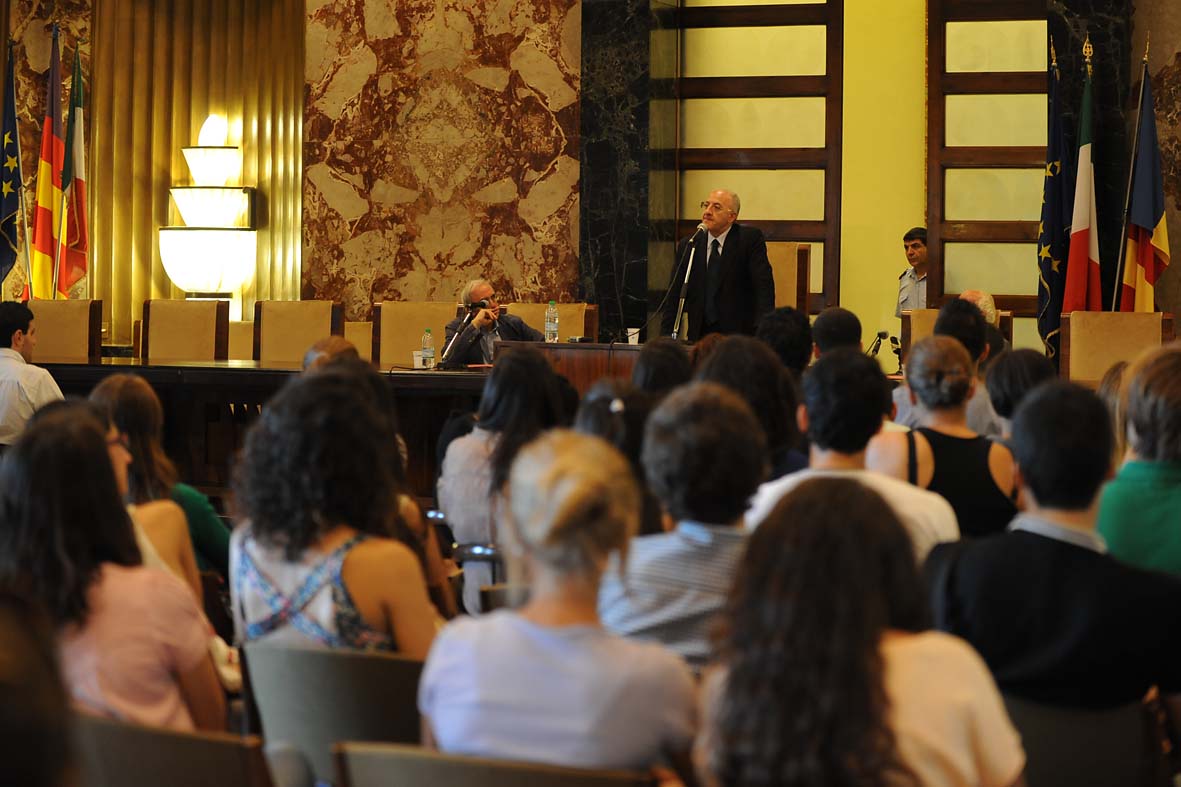   Erasmus Action Week 2012: Sindaco e Rettore incontrano gli studenti Erasmus 
