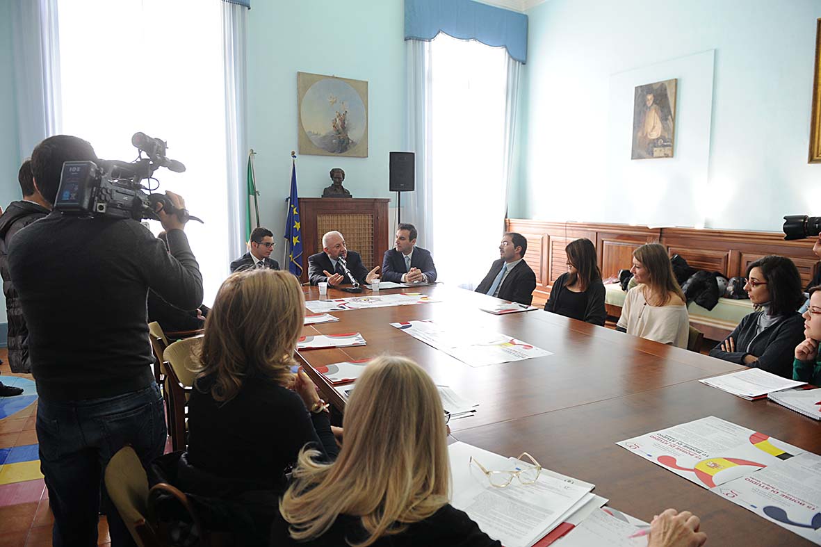   Progetto G.L.o.C.A.L, 100 borse di studio all'estero per neodiplomati

