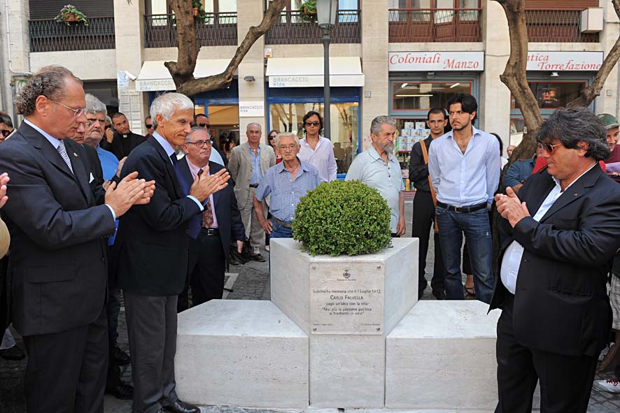   Inaugurazione monumento alla memoria di Carlo Falvella, 7 Luglio 2010.
