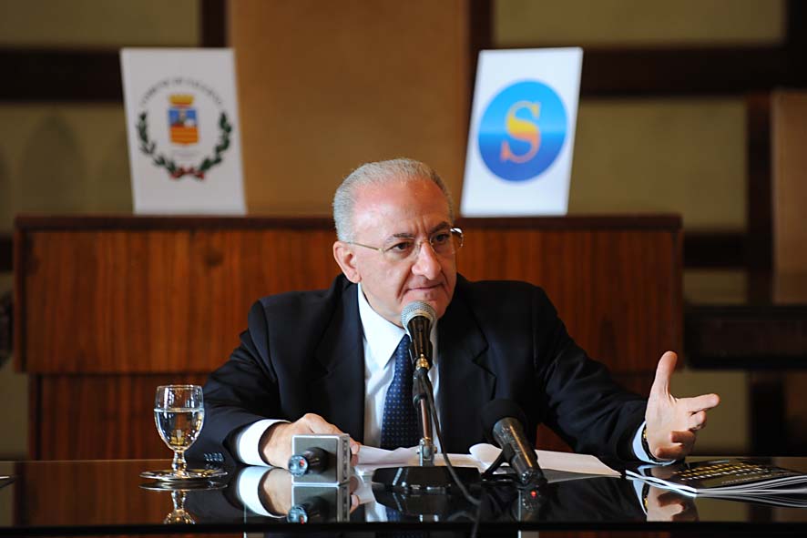   Conferenza stampa di fine anno del Sindaco Vincenzo De Luca
