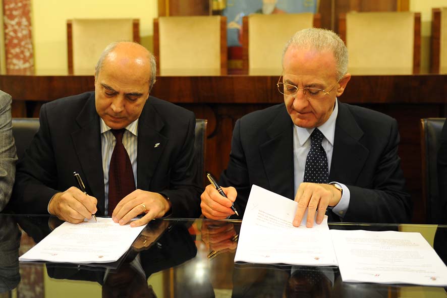   Metropolitana: stipula intesa con RFI per gestione infrastruttura. Salerno, 3 dicembre 2010
