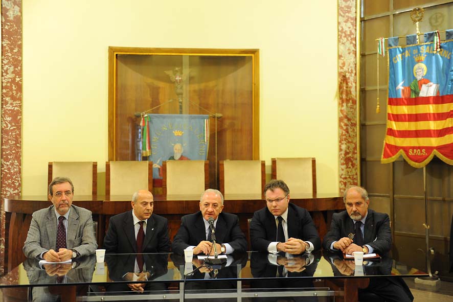   Metropolitana: stipula intesa con RFI per gestione infrastruttura. Salerno, 3 dicembre 2010
