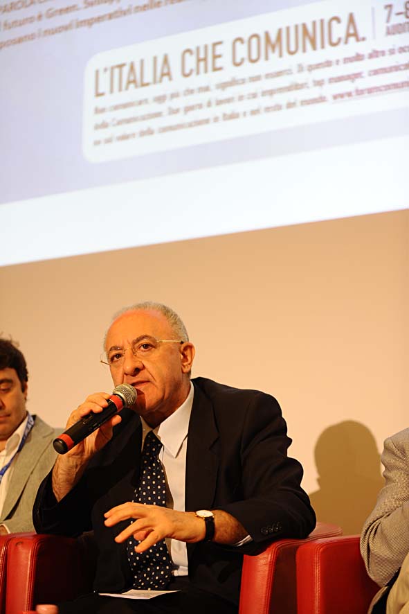   Intervento del Sindaco Vincenzo De Luca al Forum Comunicazione Pubblica. Roma, 8 giugno 2011
