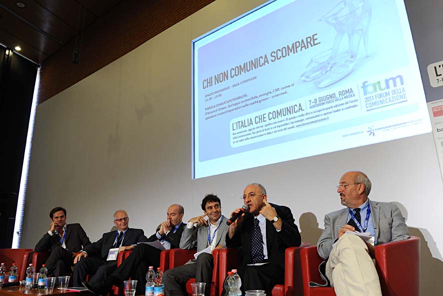   Intervento del Sindaco Vincenzo De Luca al Forum Comunicazione Pubblica. Roma, 8 giugno 2011
