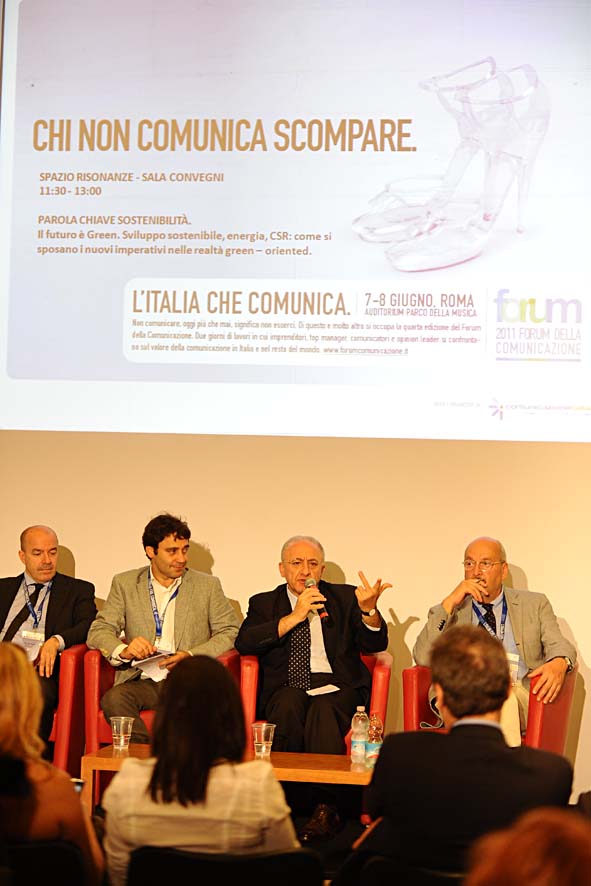   Intervento del Sindaco Vincenzo De Luca al Forum Comunicazione Pubblica. Roma, 8 giugno 2011
