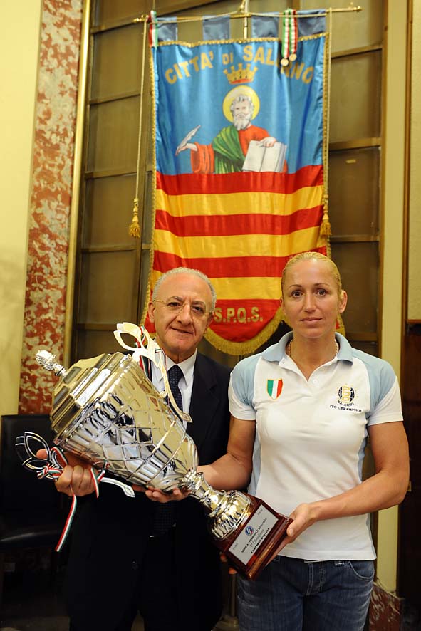  Il Sindaco De Luca riceve al Comune le campionesse d'Italia dell'ITC Salerno. Salerno, 19 maggio 2011
