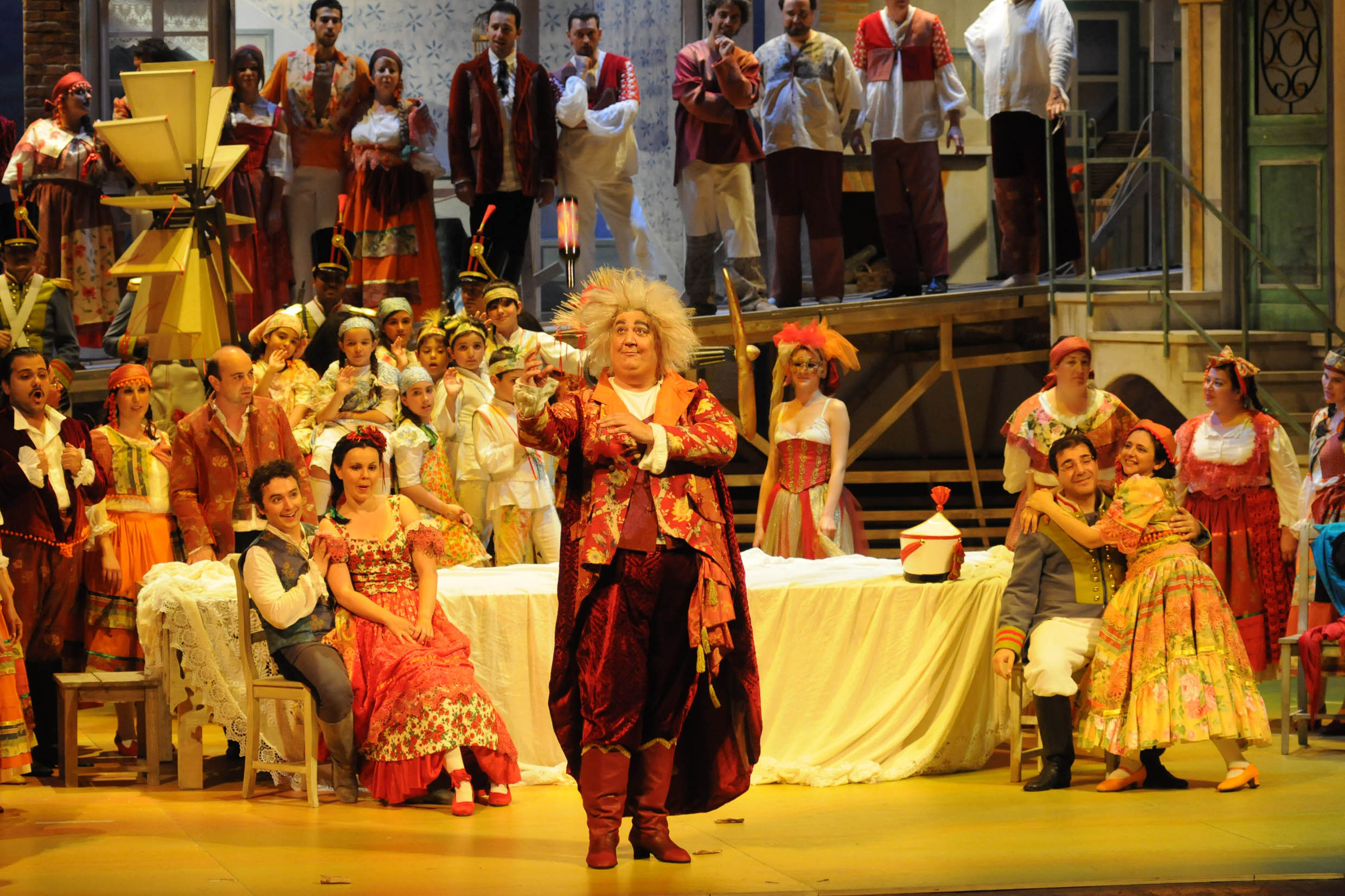   L'Elisir d' Amore, regia di Michele Mirabella. Salerno, Teatro Giuseppe Verdi, 8 giugno 2010
