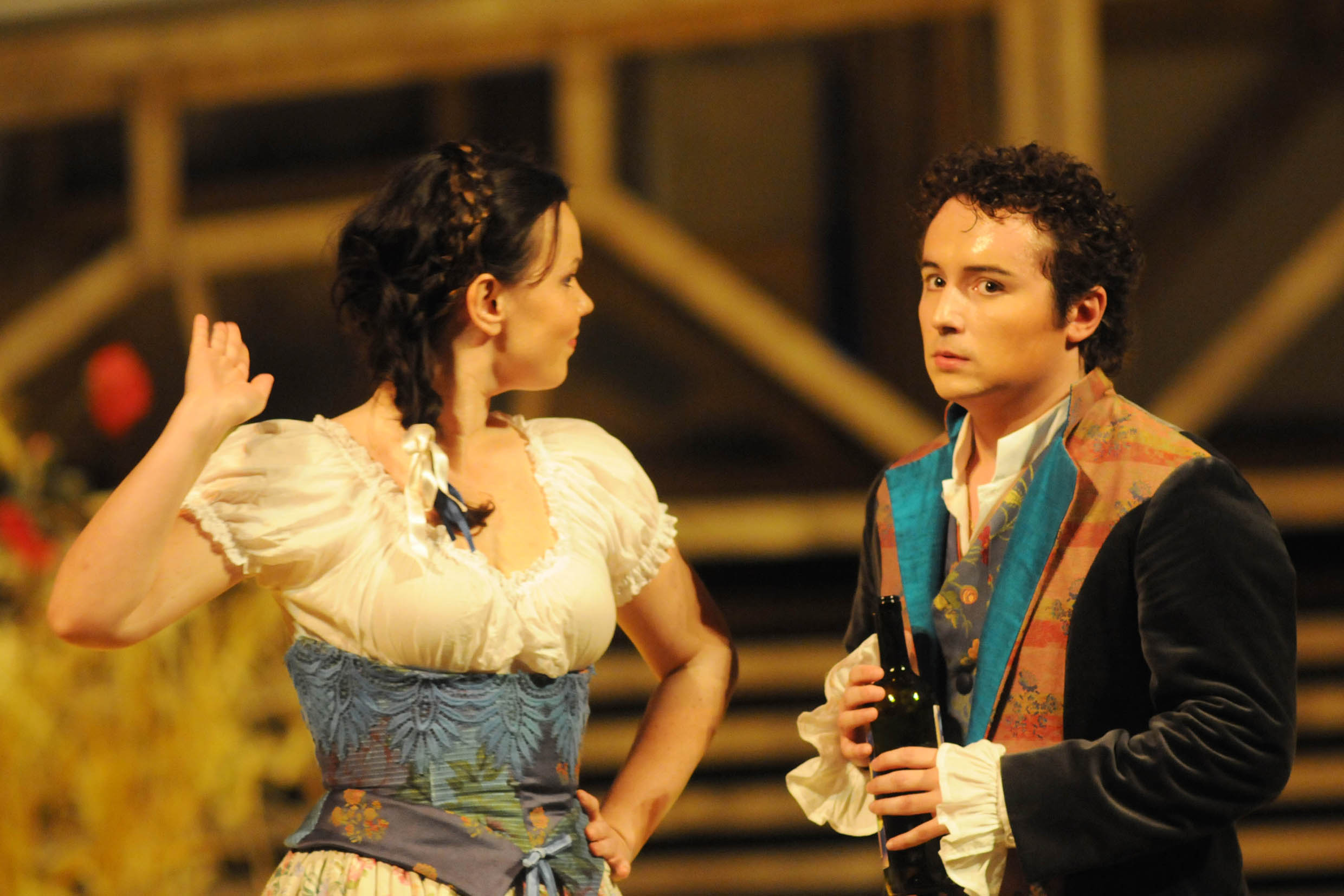   L'Elisir d' Amore, regia di Michele Mirabella. Salerno, Teatro Giuseppe Verdi, 8 giugno 2010
