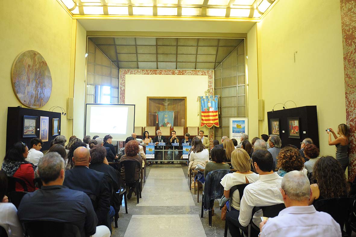   Presentato il libro "Il mare non e' acqua"
