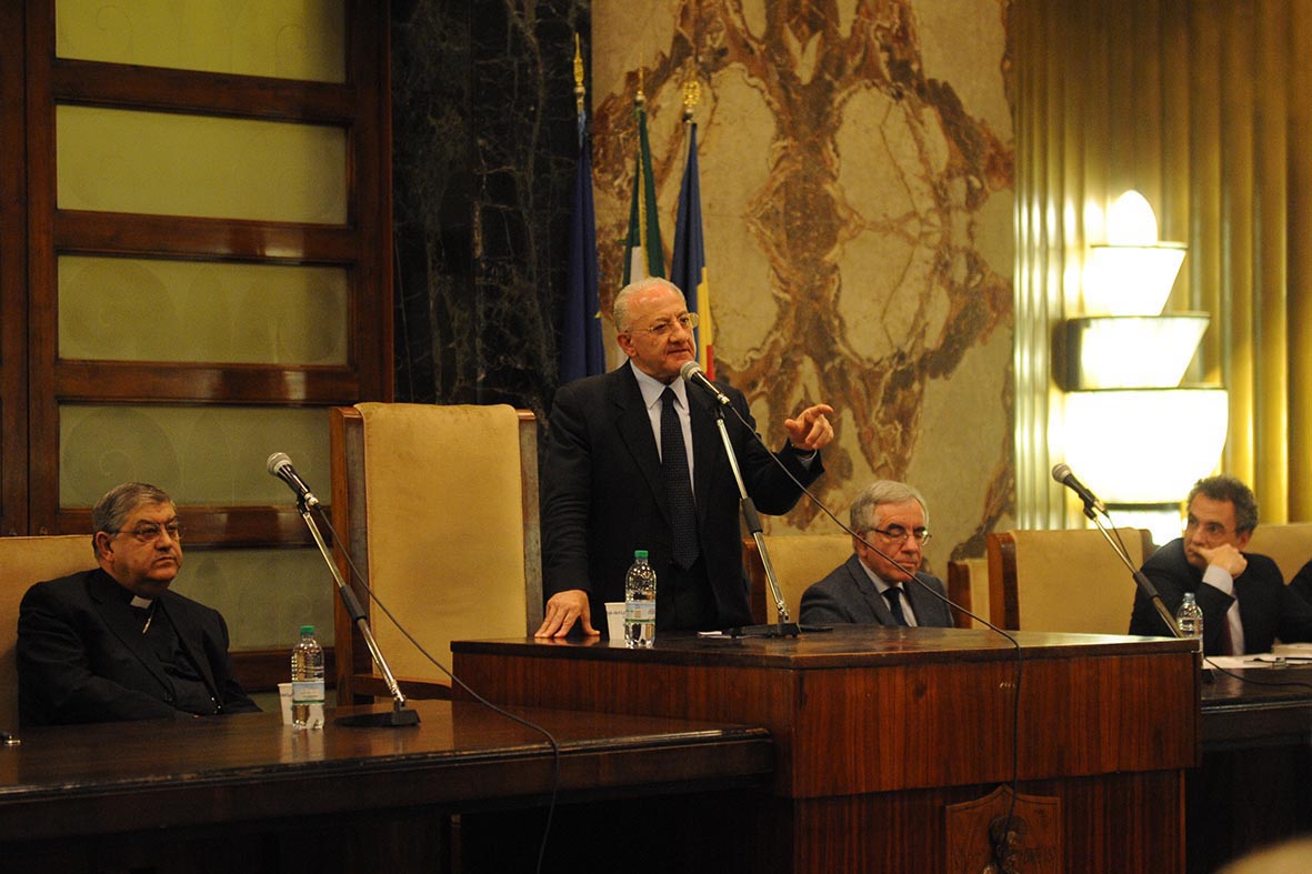   Il Sindaco De Luca alla presentazione del volume "La sorpresa di Papa Francesco" di Andrea Riccardi
