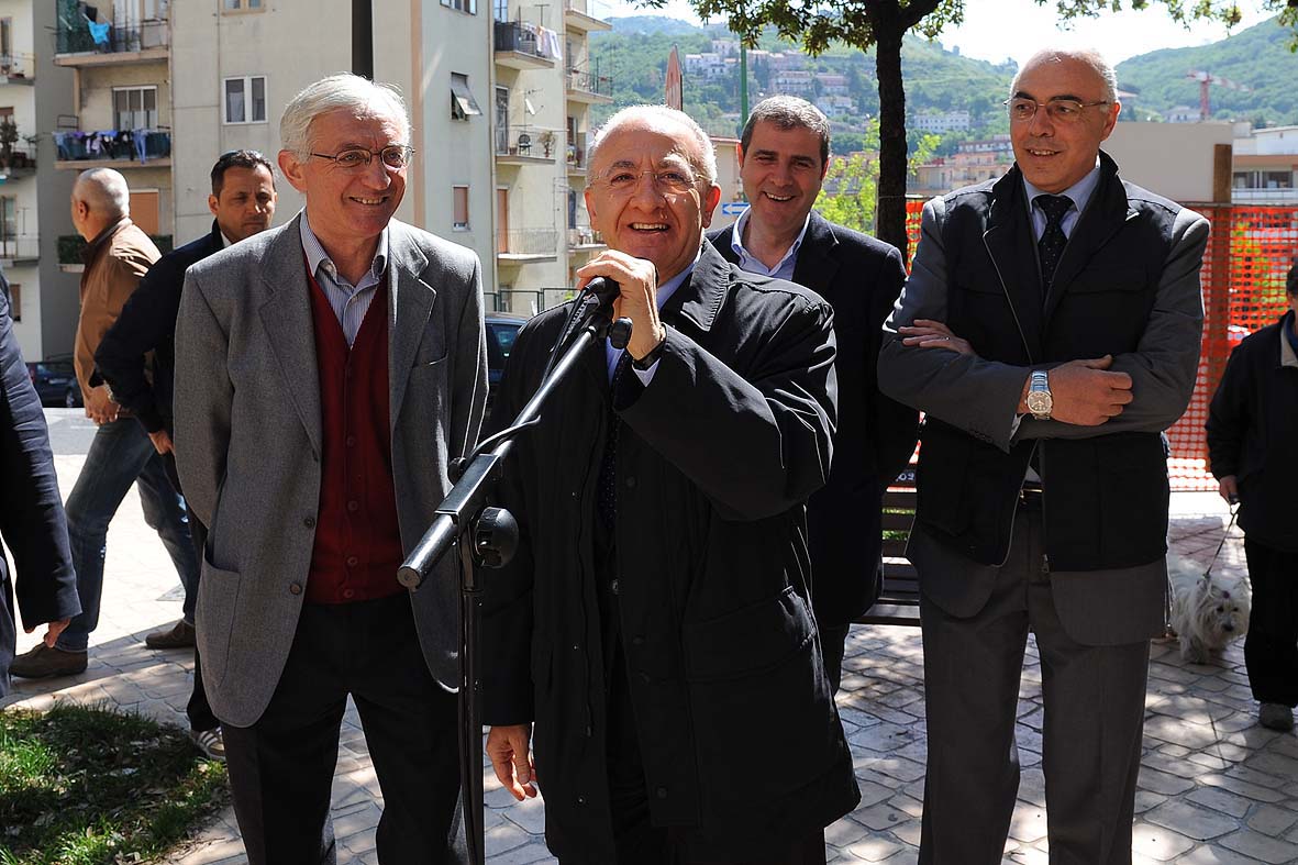   Nuova Pubblica Illuminazione in via San Giovanni Bosco, Vocca e Prudente. Salerno, 11 Maggio 2011
