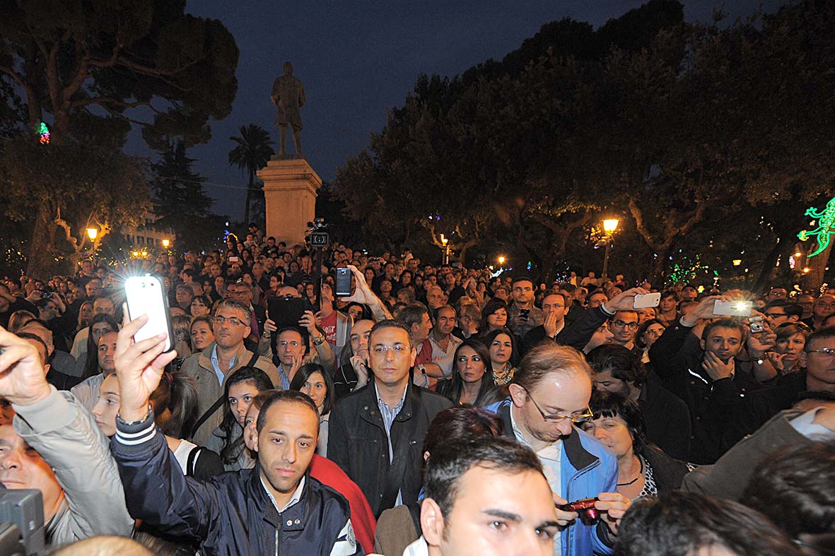   Al via Luci d'Artista 2013-2014
