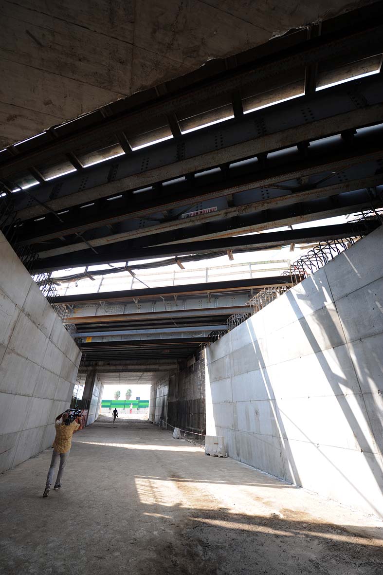   Completato lo sfondamento della massicciata ferroviaria della Lungoirno
