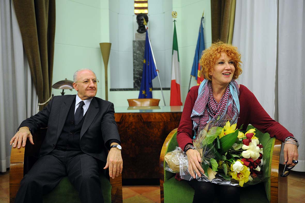   Incontro a Palazzo di Citt? tra Fiorella Mannoia e il Sindaco di Salerno De Luca 
