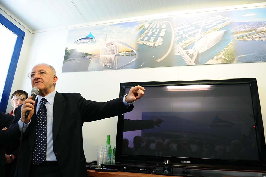   Visita al Marina dArechi Port Village con il Sindaco De Luca e il Presidente di Marina dArechi S.p.a.  Salerno, 29 aprile 2011
