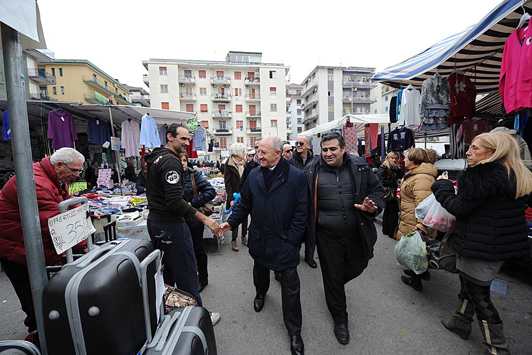   Visita ai mercatini rionali
