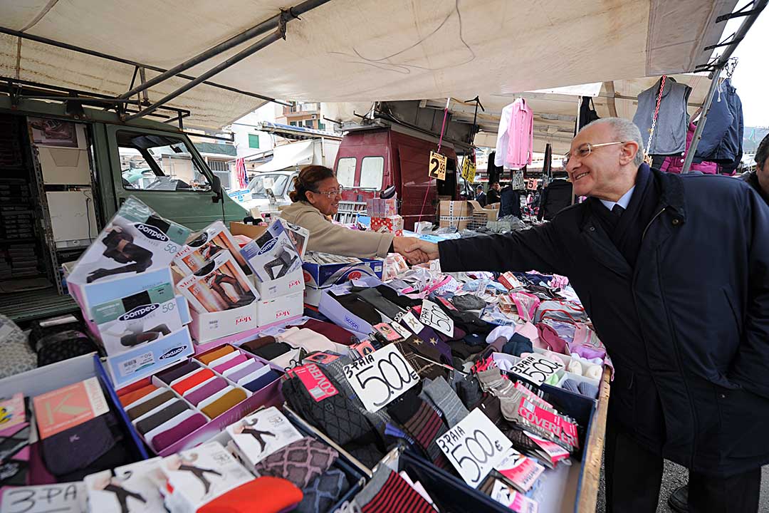   Visita ai mercatini rionali
