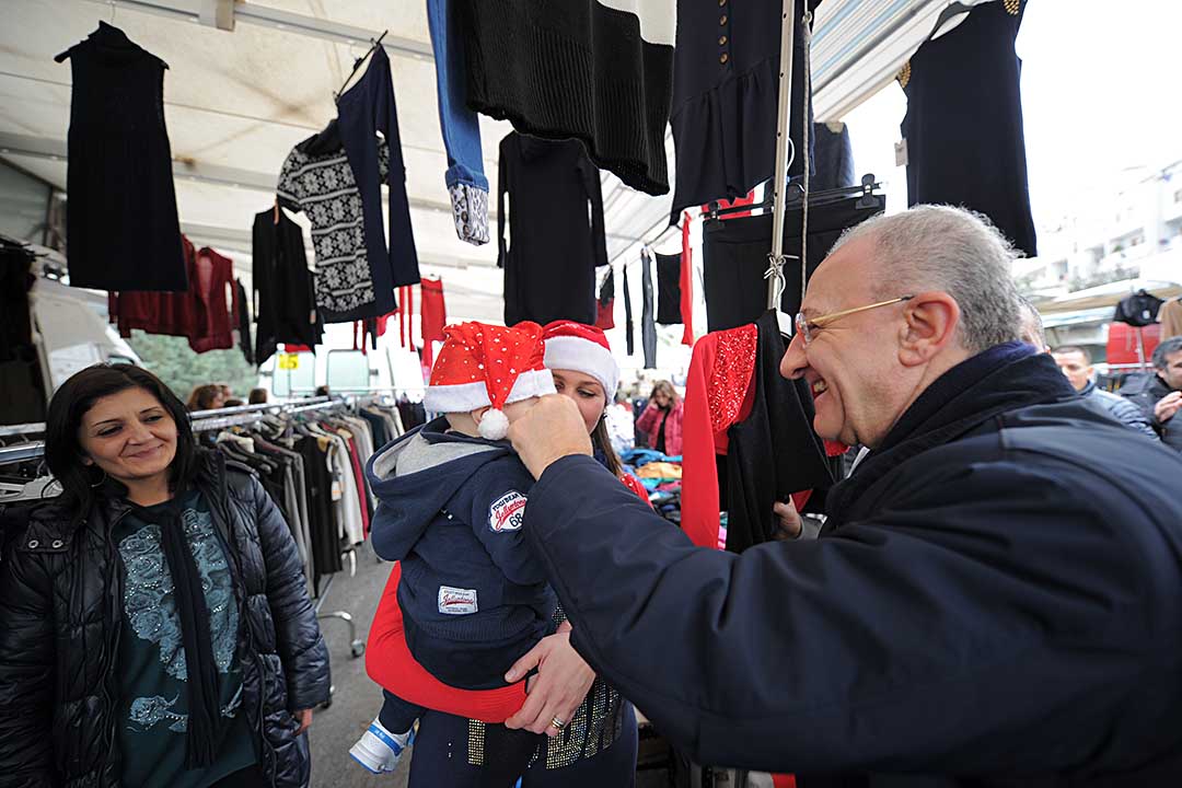   Visita ai mercatini rionali
