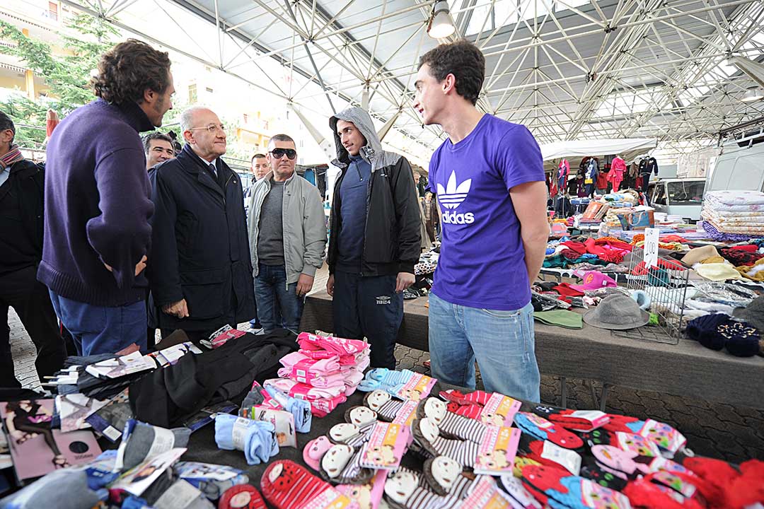   Visita ai mercatini rionali
