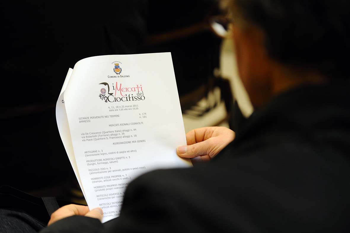   "I Mercati del Crocifisso". La presentazione a Palazzo di Citta'. Salerno, 3 marzo 2011
