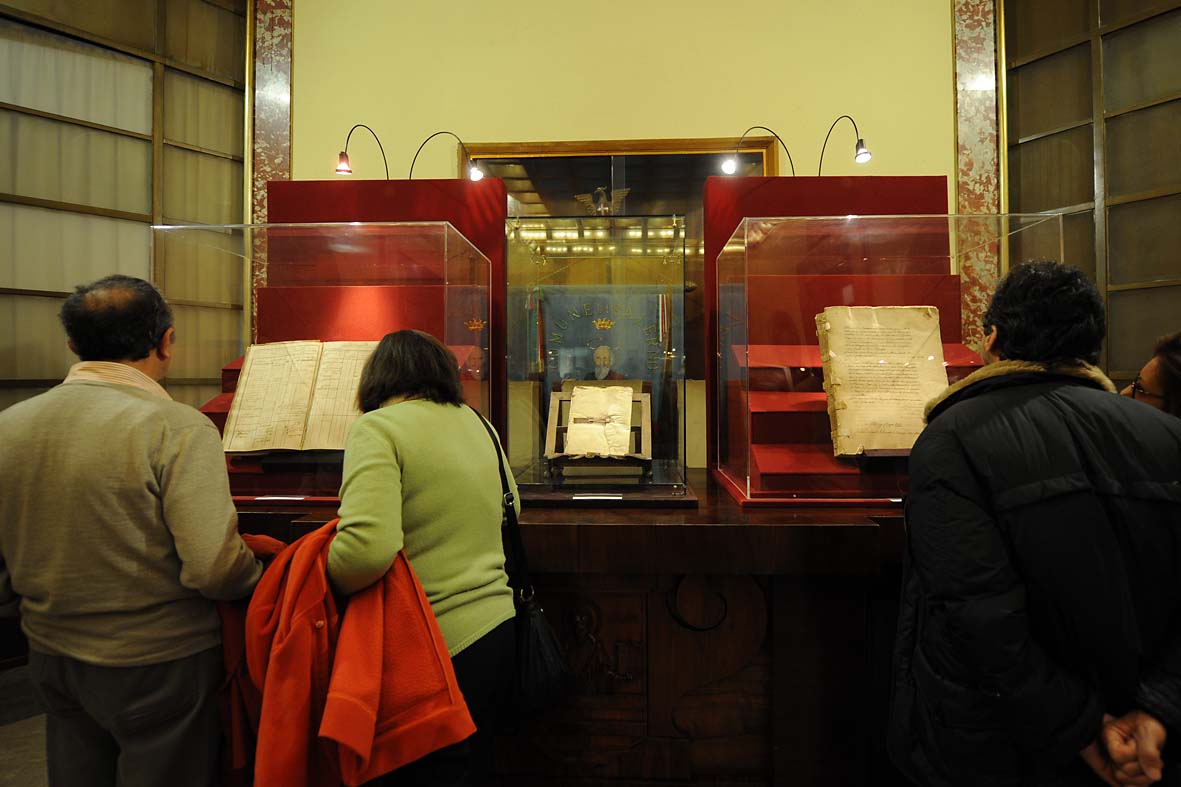   Tornate alla luce, in esposizione i tesori di Palazzo di Citt?
