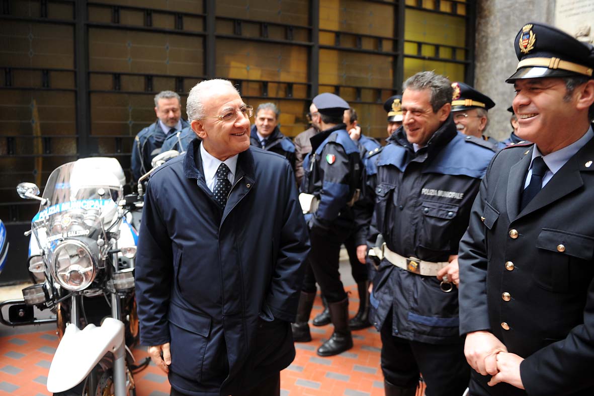   Reparto motociclisti di polizia Municipale: presentazione di 8 nuove moto. Salerno, 14 dicembre 2009

