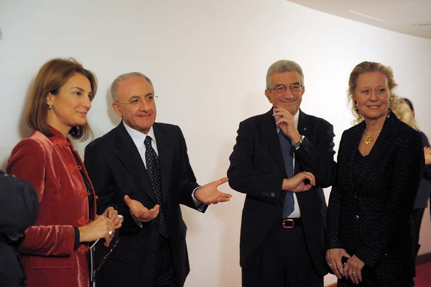   Al Teatro Verdi la seconda rappresentazione di Nabucco, venerdi' 11 dicembre 2009. Tra gli ospiti Luigi Mazzella e Carla Fendi
