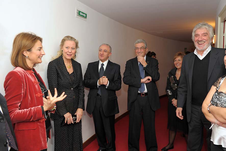   Al Teatro Verdi la seconda rappresentazione di Nabucco, venerdi' 11 dicembre 2009. Tra gli ospiti Luigi Mazzella e Carla Fendi
