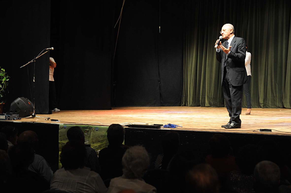   Il Sindaco De Luca alla "Festa dei Nonni"
