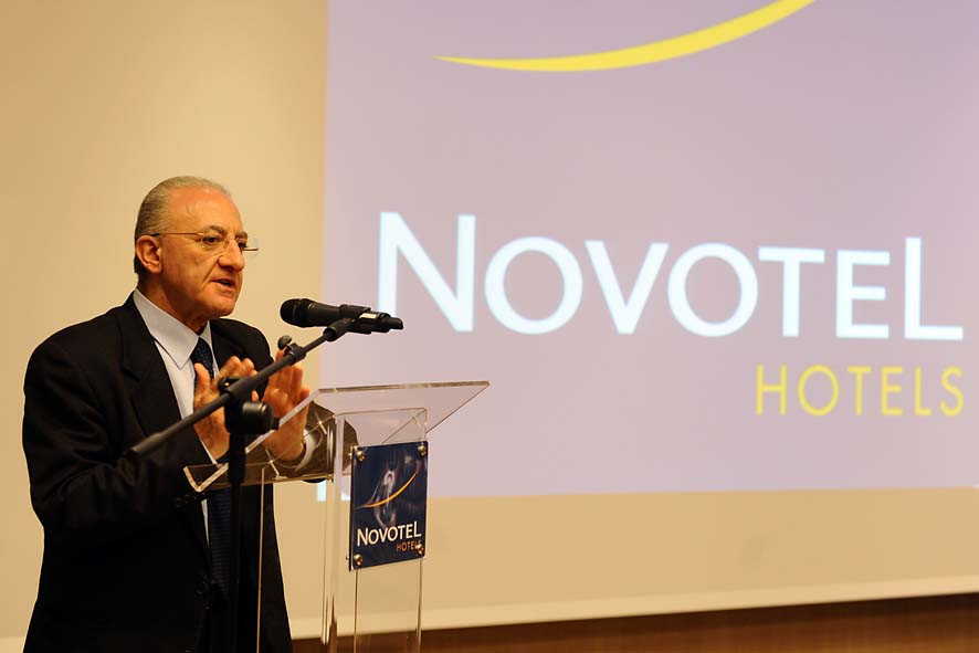   Inaugurazione del Novotel Salerno Est Arechi con il Sindaco Vincenzo De Luca. 25 gennaio 2011
