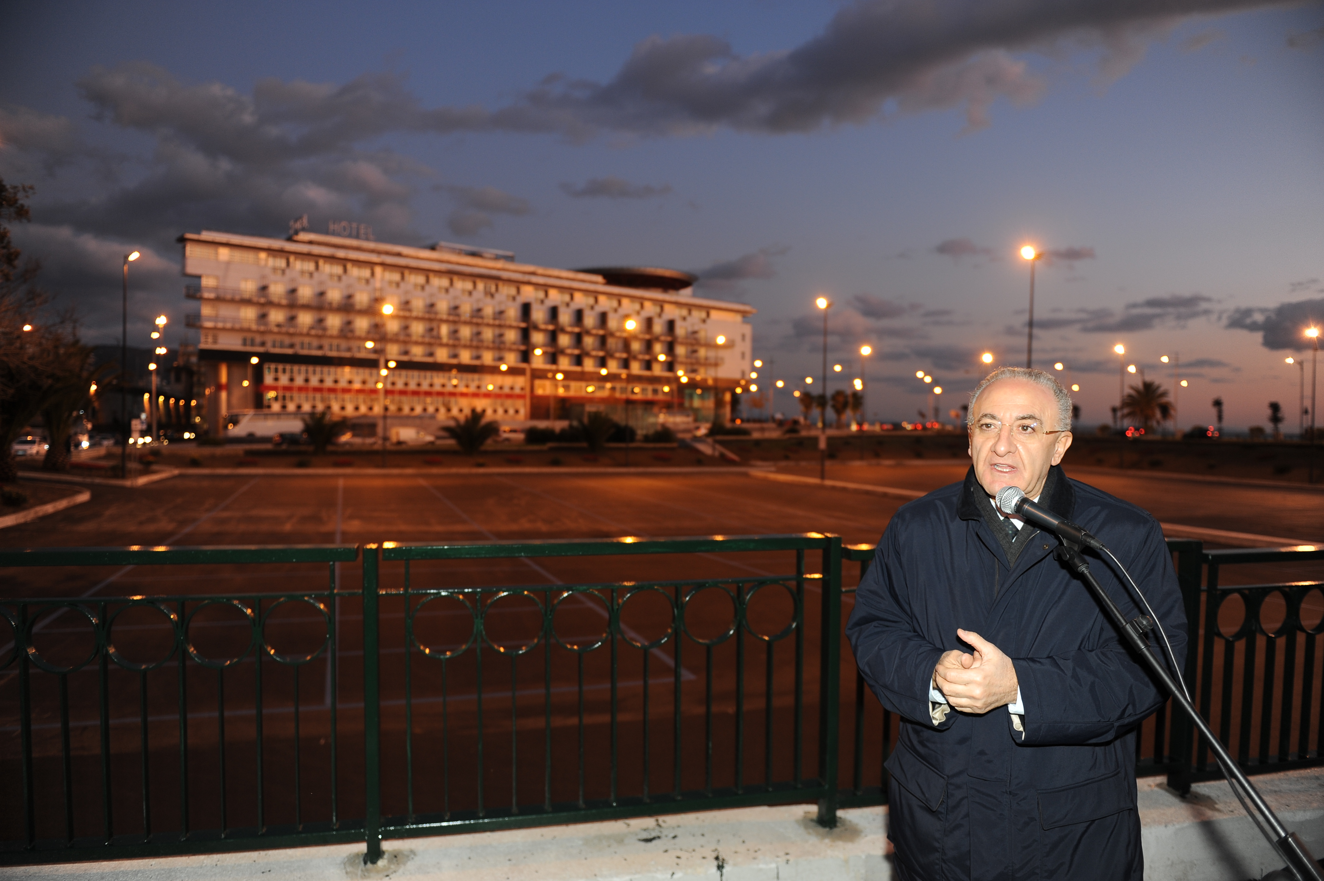   Il Sindaco De Luca inaugura il nuovo parcheggio Foce Irno.  Salerno, sabato 12 dicembre
