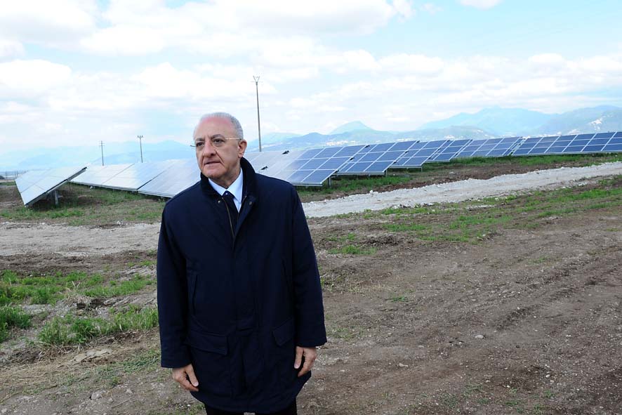   Visita al Parco Fotovoltaico con il Sindaco Vincenzo De Luca. Eboli, 10 Maggio 2011
