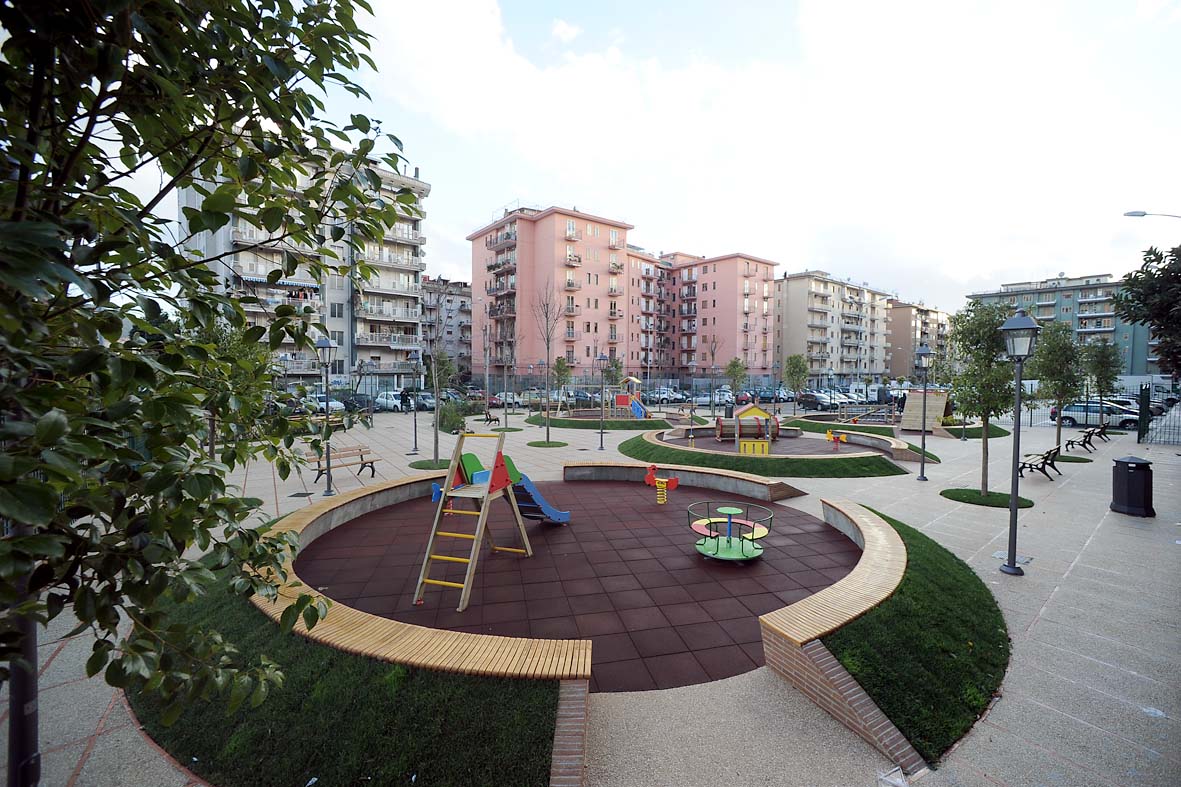   Inaugurazione giardini e strada in via Galloppo. Salerno, 18 dicembre 2010
