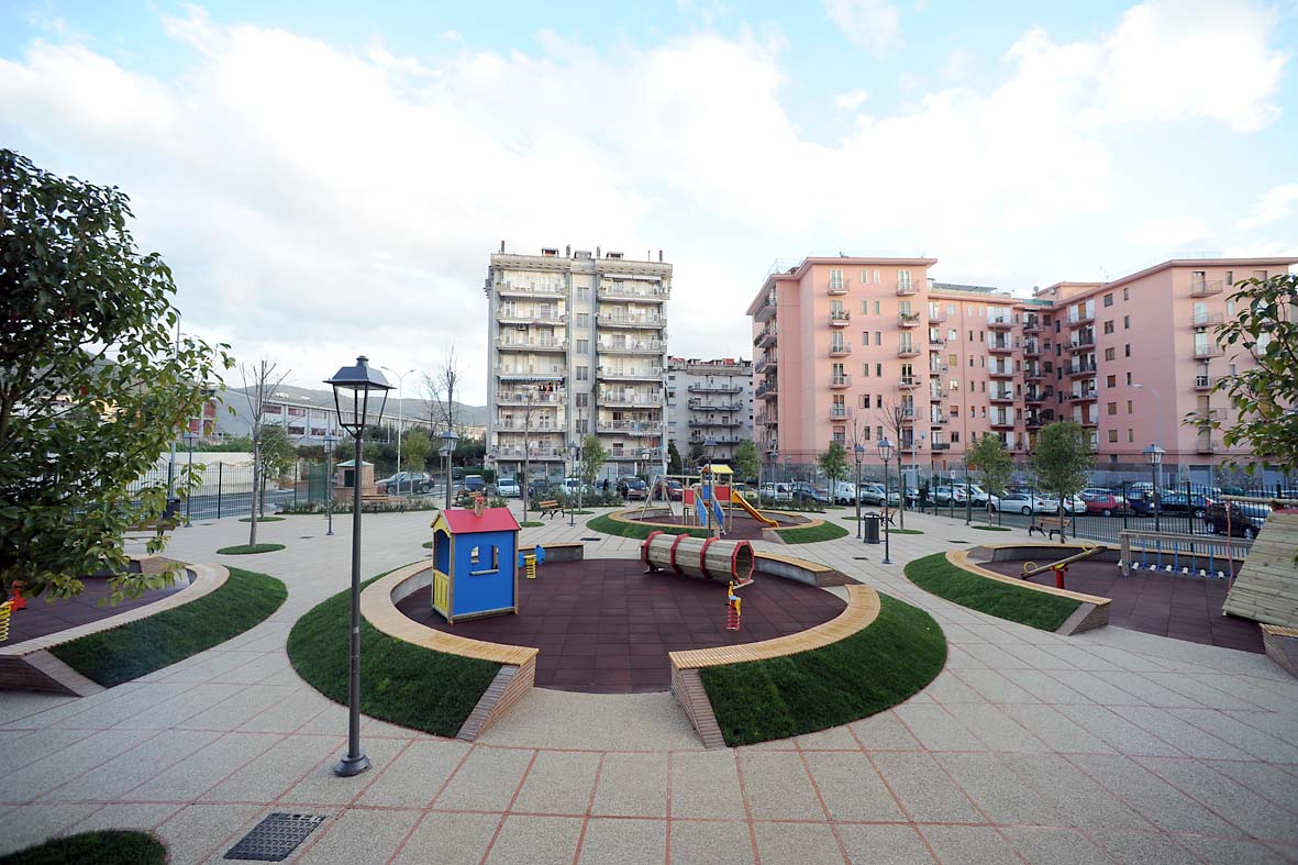  Inaugurazione giardini e strada in via Galloppo. Salerno, 18 dicembre 2010
