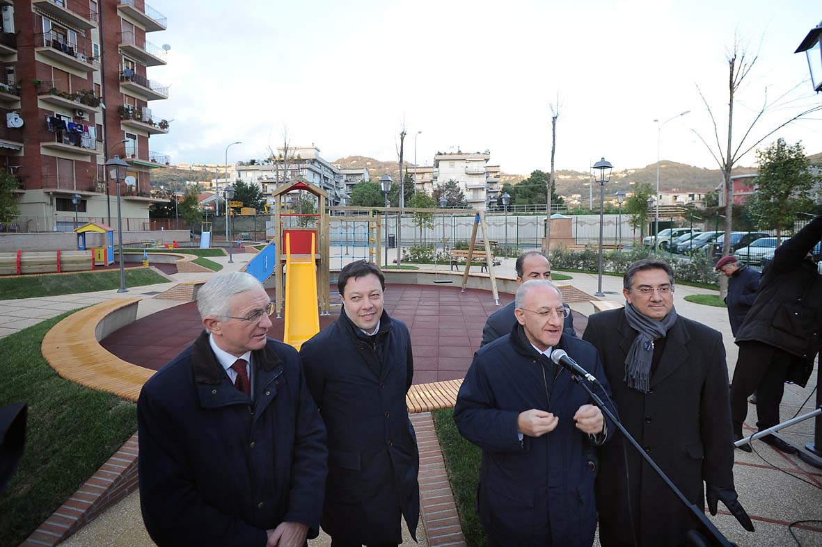   Inaugurazione giardini e strada in via Galloppo. Salerno, 18 dicembre 2010
