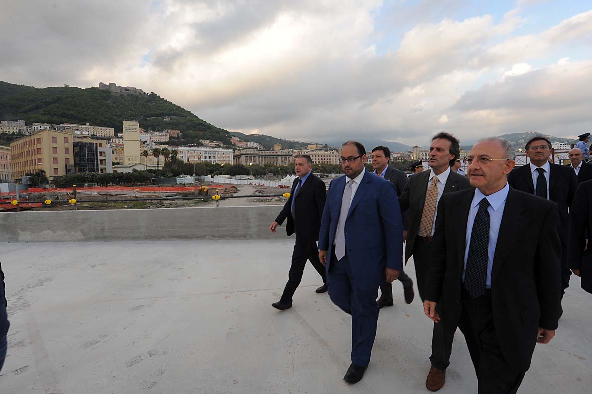   Piazza della Liberta': visita al cantiere e inaugurazione dei primi parcheggi. Salerno, 17 settembre 2010
