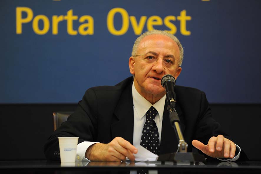   Presentazione del bando per la realizzazione del progetto Salerno Porta Ovest . Comune di Salerno, 27 aprile 2011
