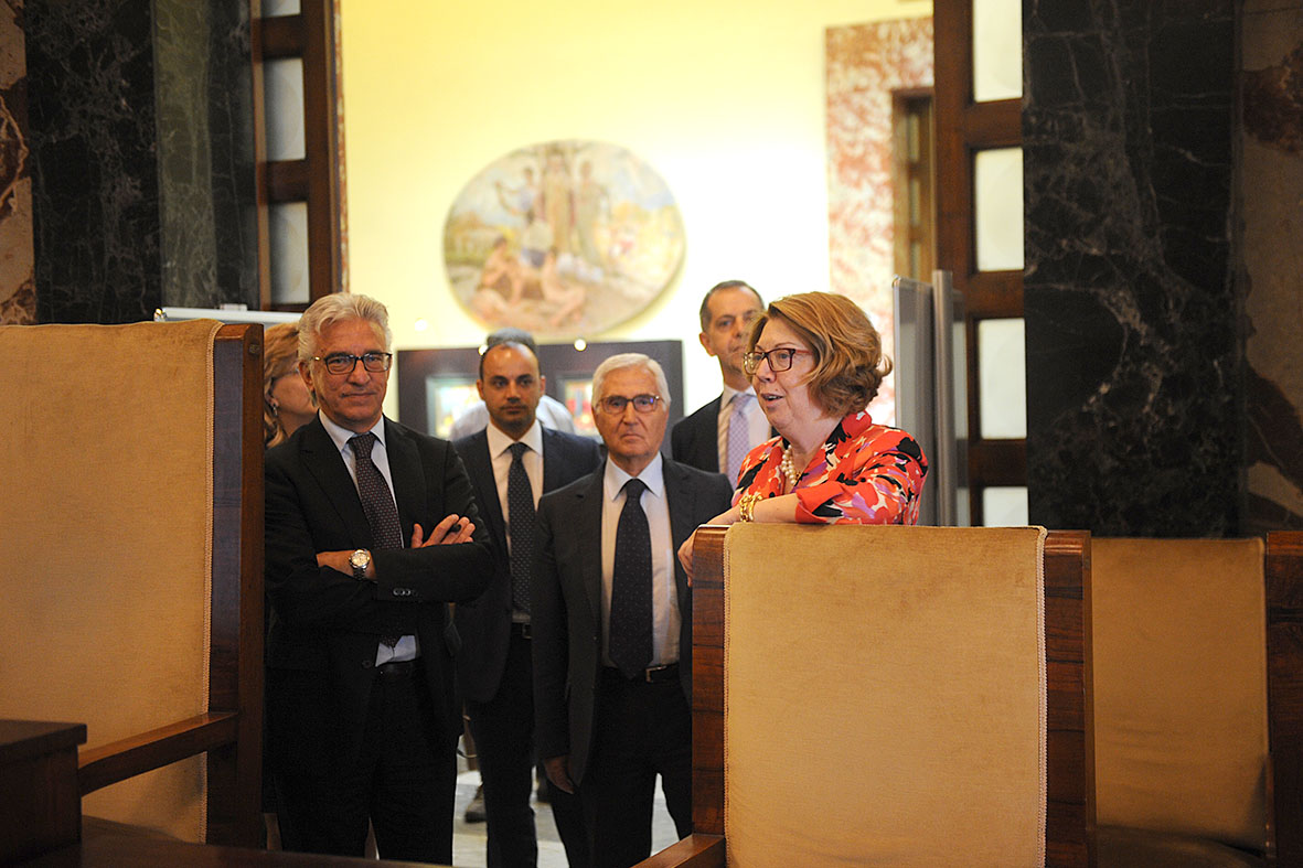  Il Sindaco ff Napoli riceve il nuovo Prefetto Antonella Scolamiero

