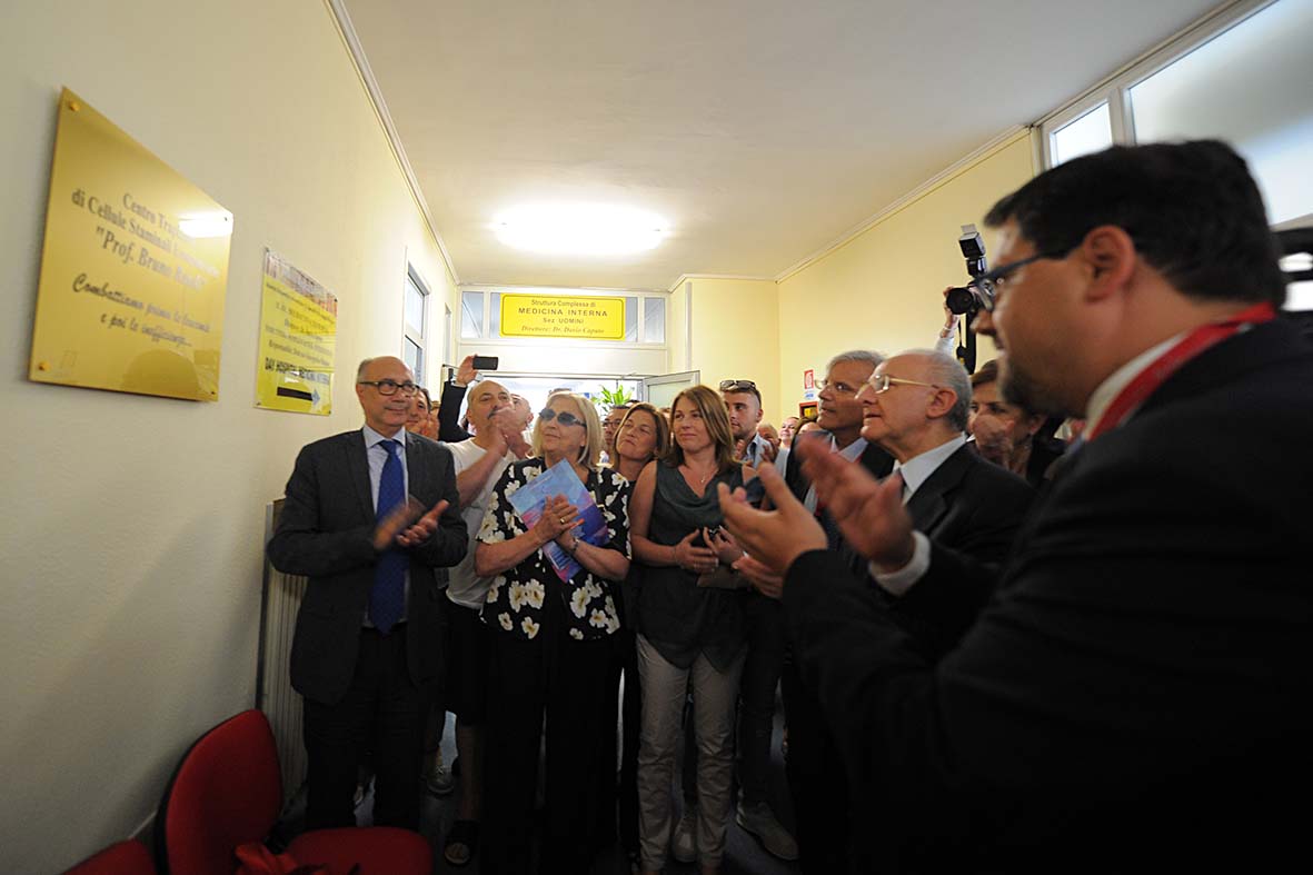   Il Sindaco Vincenzo De Luca partecipa all'inaugurazione reparto di ematologia
