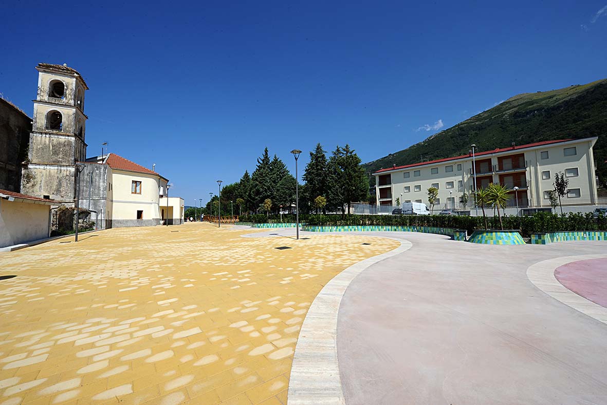   Inaugurata nuova piazza a Rufoli di Ogliara
