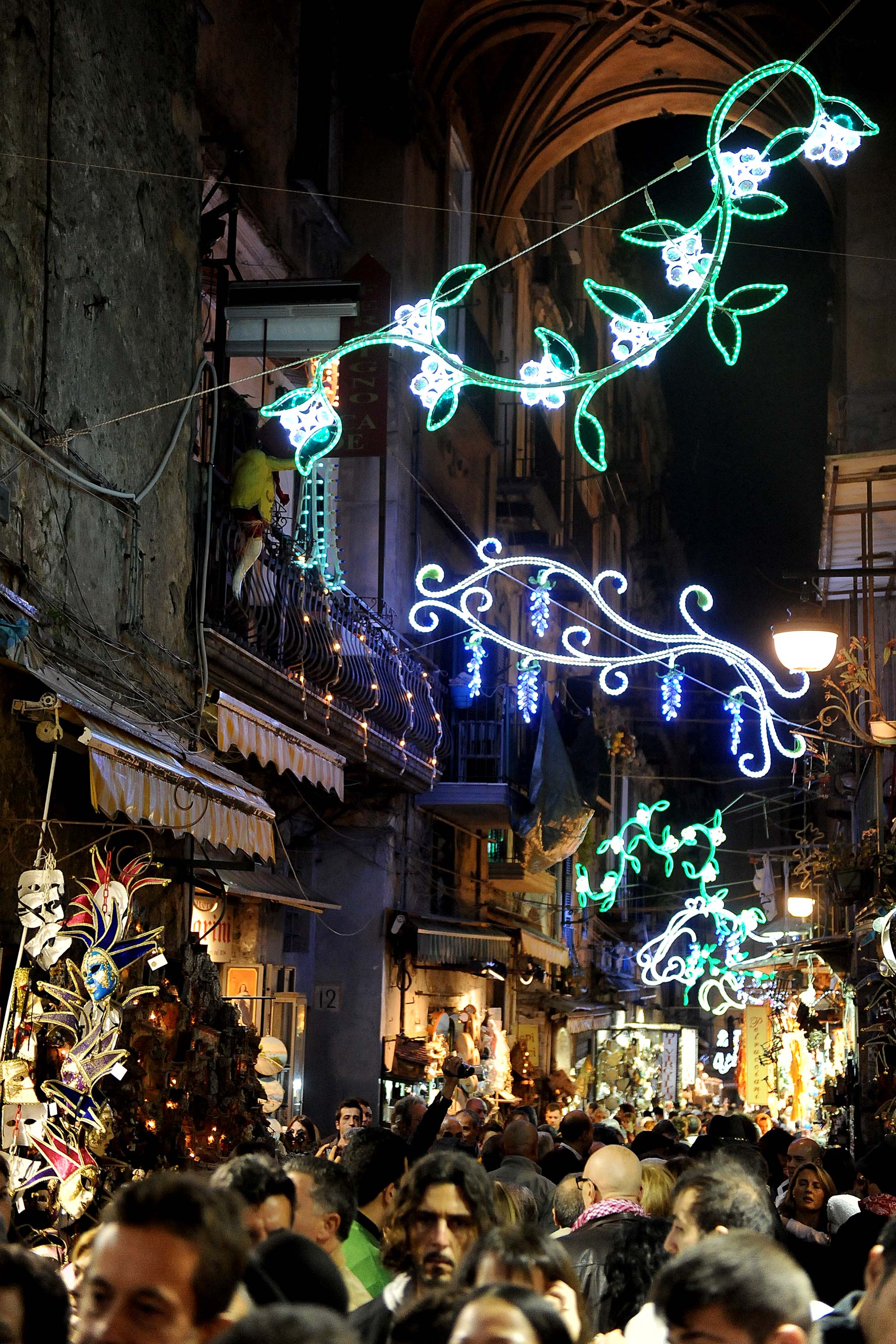   Luci d'Artista di Salerno a San Gregorio Armeno
