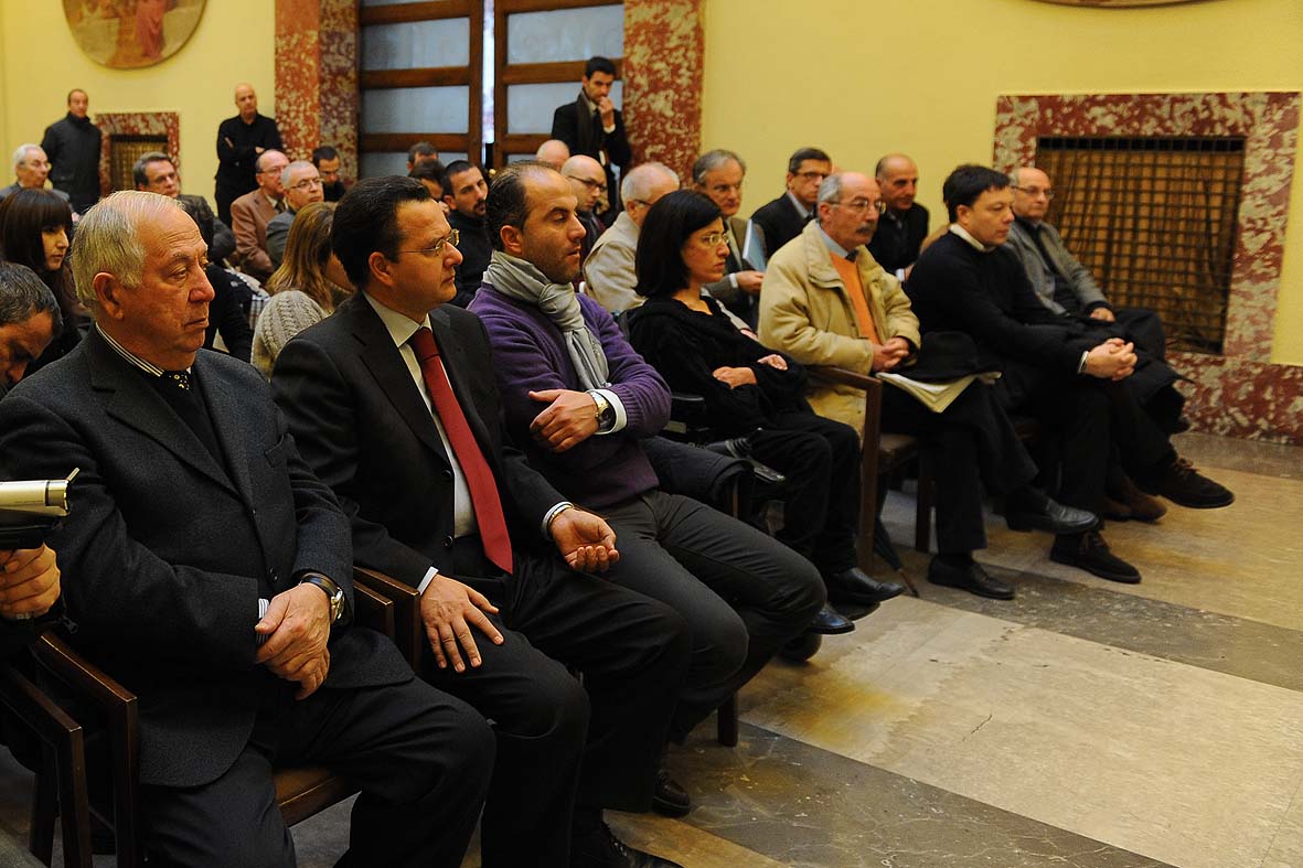   Vincenzo De Luca sulla sanita'. Conferenza stampa a Palazzo di Citta', Salerno, 18 dicembre 2010
