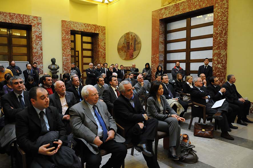  Salerno capofila di SCACCO, un progetto nazionale a beneficio di cittadini e imprese per un fisco equo ed efficiente. Firma della Convenzione tra il Comune e PORE. Salerno, 26.01.2010
