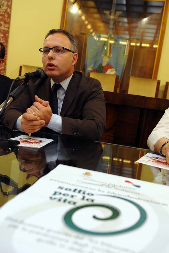   Presentazione progetti per la sicurezza stradale e parcheggi rosa. Salerno, 22 luglio 2010
