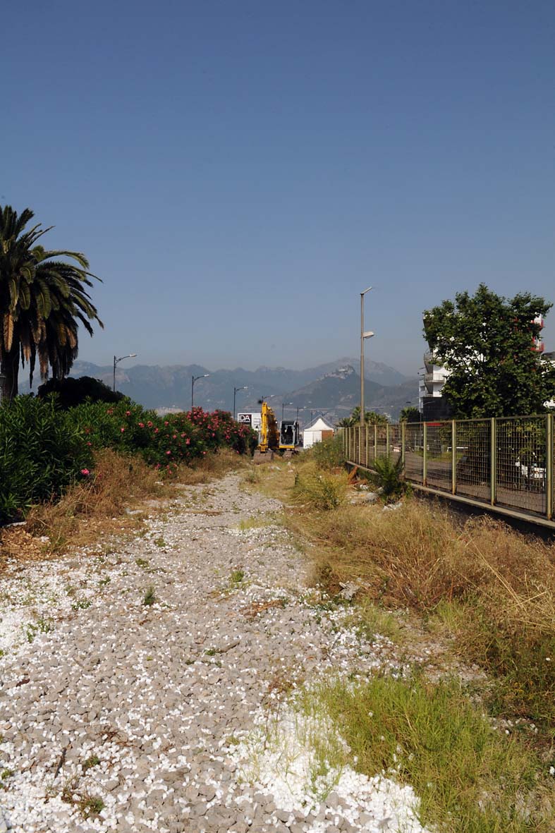   Il Sindaco De Luca da' il via ad importanti interventi in via Lungomare Marconi. 15 luglio 2009

